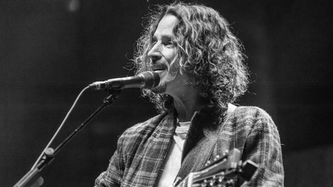 Umrl je pevec Chris Cornell, član skupin Soundgarden in Audioslave!