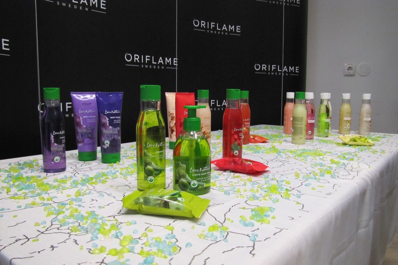 Na Oriflamu predstavili prenovljeno linijo izdelkov Love Nature z Ekologi brez meja (foto: Promo)