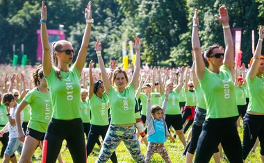 12. dm tek za ženske: zelena moč več kot 7.500 tekačic zavzela Ljubljano