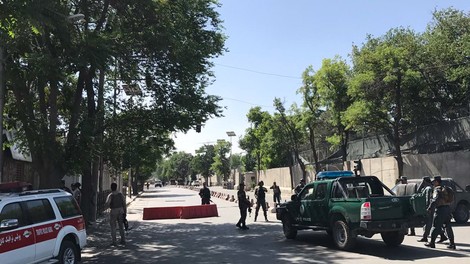 Kabul pretresla silovita eksplozija na trgu Zanbak