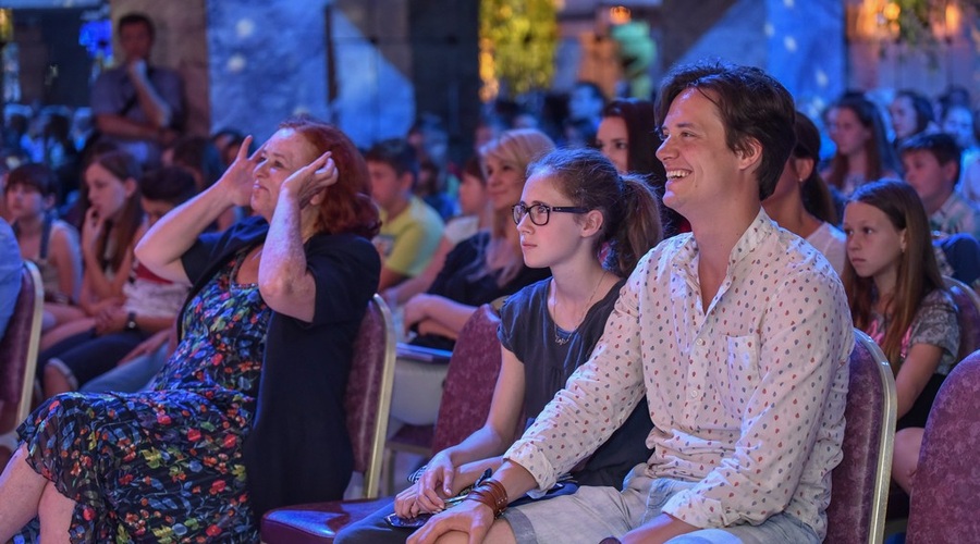 Veselošolce so na zaključni prireditvi v Festivalni dvorani zabavali tudi BQL, Raiven in Trkaj! (foto: Vesela šola Press)