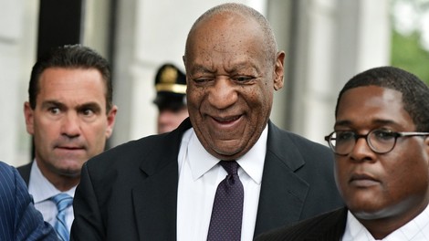 Bill Cosby ji je v svoji graščini dal modre tabletke, ki so jo paralizirale