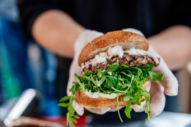 Na Pivo & Burger Festu se bo zvrstila kopica okusnih premier (foto: PBF press)