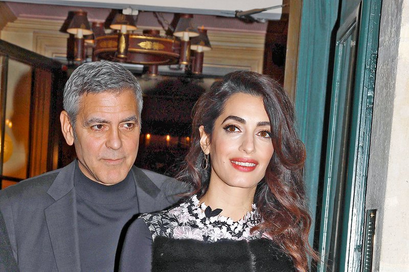 George in Amal Clooney: Četa varnostnikov za dvojčka (foto: Profimedia)