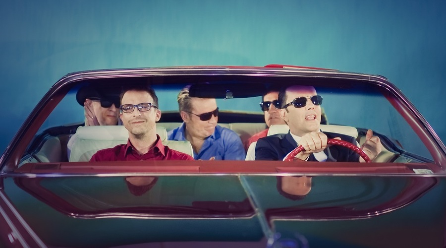 Rok'n'Band: Kabriolet, dekleta in veter v laseh v novem videospotu Nina! (foto: Boštjan Tacol)