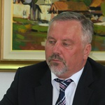 Franc Škufca, župan občine Žužemberk, je novinarjem predstavil več obsežnih projektov. (foto: Slavko Mirtič)