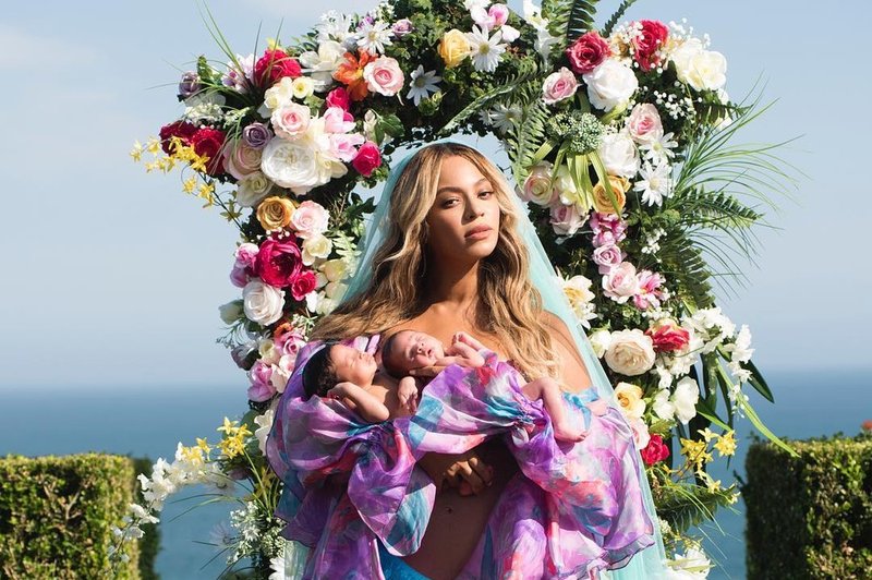 Beyonce objavila prvo fotografijo dvojčkov (foto: profimedia)