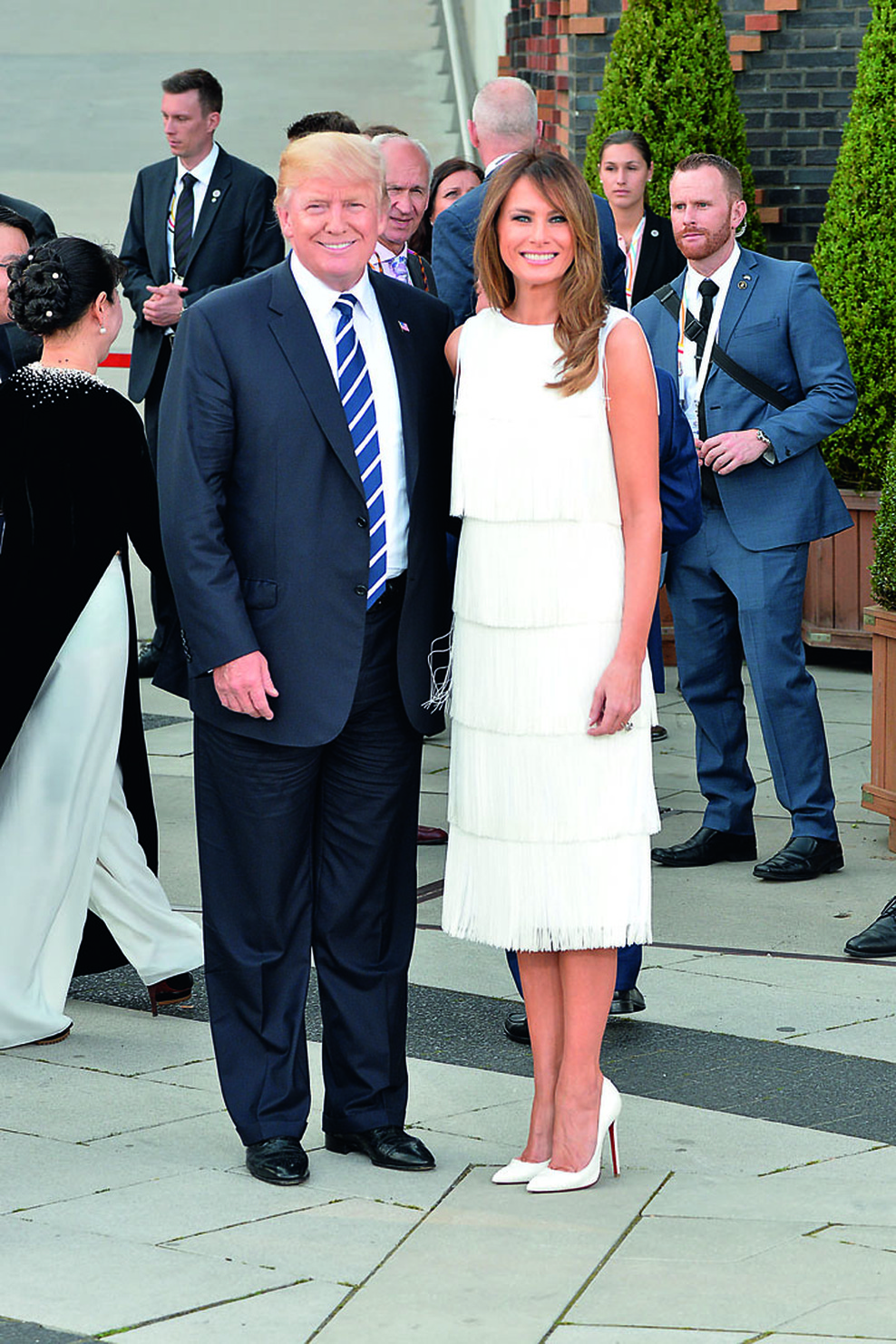 Igralec Alec Baldwin jih ima 59, njegova izbranka Hilaria pa 33, a čeprav je med njima kar 26 let razlike, se odlično razumeta in tudi dopolnjujeta. Poročila sta se leta 2012, skupaj pa imata kar tri otroke – Carmen Gabrielo, Raphaela Thomasa in Leonarda Angela Charlesa, ki jima posvečata vsak prost trenutek.