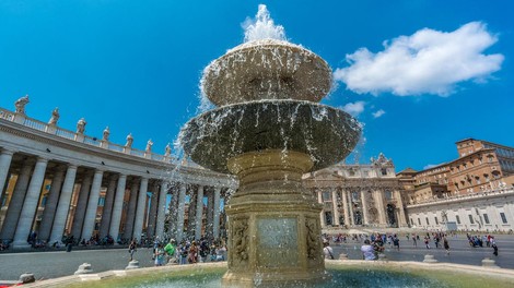 V Vatikanu zaradi suše zaprli fontane