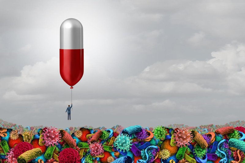 Strokovnjaki: "Prenehajte oglaševati, da je treba zaužiti vse predpisane antibiotike!" (foto: profimedia)