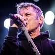Pevec skupine Iron Maiden Bruce Dickinson bo izdal avtobiografijo