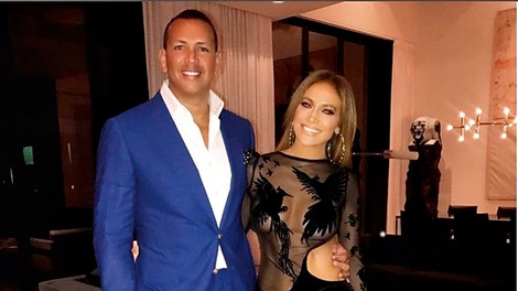 Jennifer Lopez: Najbolj seksi 48-letnica