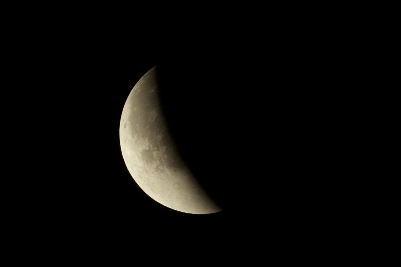 Nocoj bomo lahko opazovali delni Lunin mrk (foto: Profimedia)