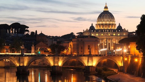 Italija: Nadškof prepovedal sodelovanje mafijašev pri krstu