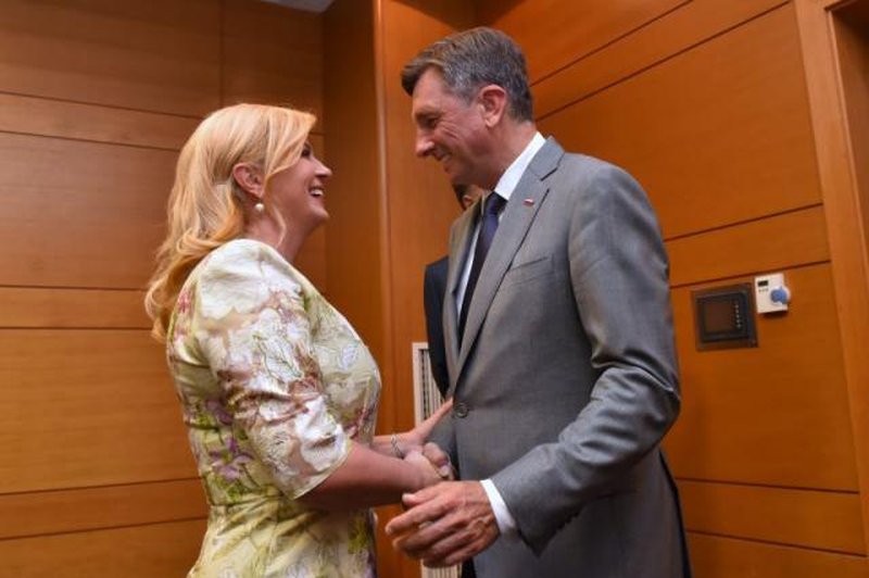 Pahor bi na pohod po Sloveniji povabil Grabar-Kitarovićevo (foto: Hina/STA)