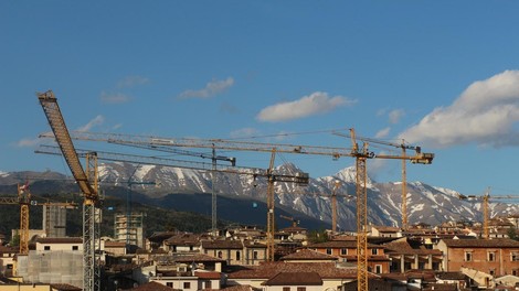Italija: Eno leto od silovitega potresa