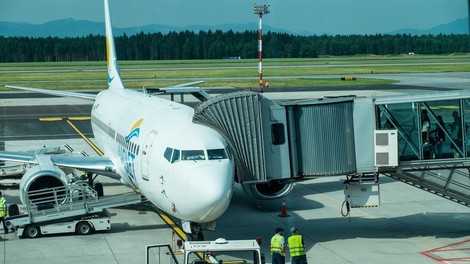 Julija rekordno število potnikov na ljubljanskem letališču