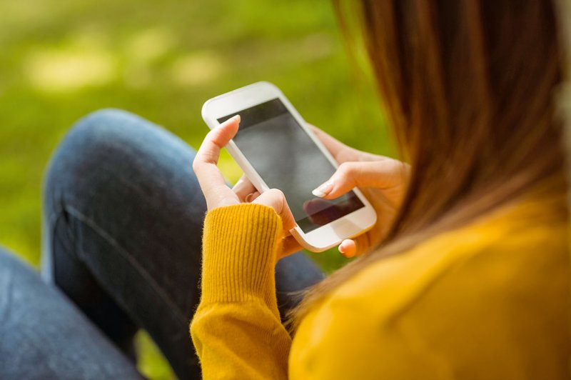 Kako nam pametni telefoni uničujejo zdravje (foto: Shutterstock)