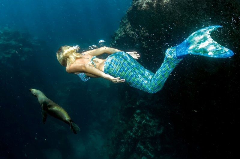 Tečaj z monoplavutjo Mateje Gutman: En dan kot morska deklica (foto: Shutterstock, osebni arhiv)