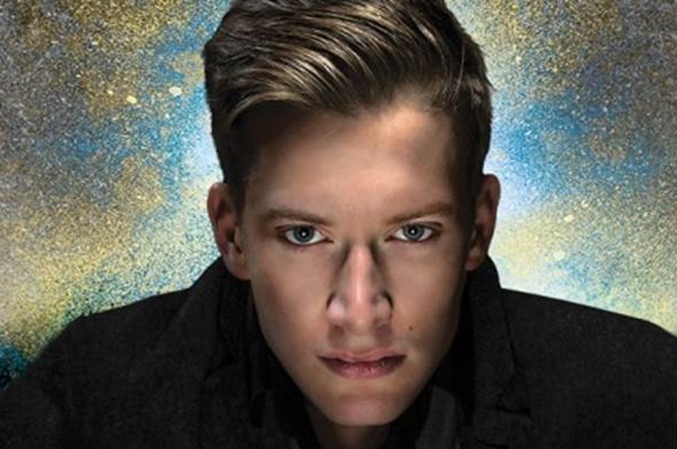 Tin Vodopivec predstavlja stand up šov "Now" z Danielom Slossom! (foto: management)