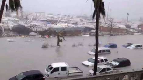 Irma je na Karibih povzročila strašno opustošenje in zahtevala več smrtnih žrtev