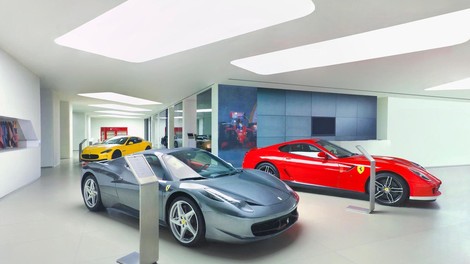 Avtomobili Ferrari praznujejo 70. obletnico