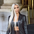 Kim Kardashian: Presenetila z novim videzom