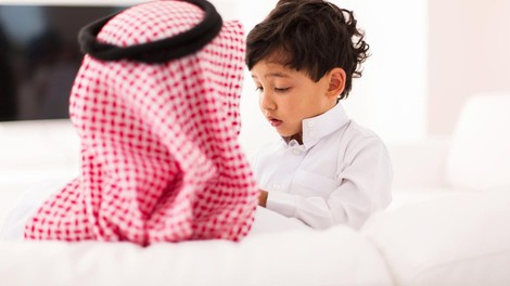 Otroke v šolah Savdske Arabije naj bi sistematično učili sovraštva
