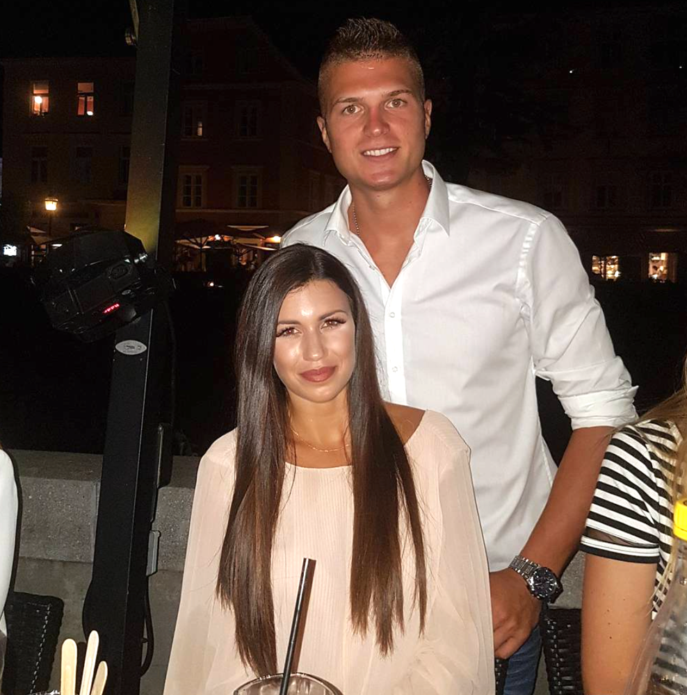 Goran Dragić se je pred dvema letoma poročil s svojo dolgoletno partnerico Majo, s katero imata dva otroka - 2 leti starega sinčka Matea in nekaj mesečno hčerkico Victorio.