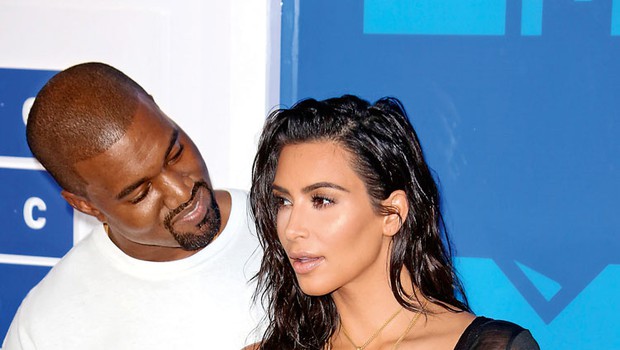 Kim Kardashian: Nadomestna mama za 45.000 dolarjev (foto: Profimedia)