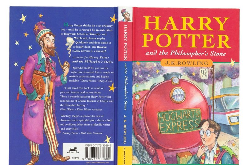 Redka izdaja Harryja Potterja na dražbi prodana za več kot 81.000 dolarjev (foto: profimedia)