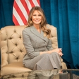 Melania Trump z izbrano dekoracijo praznično polepšala Belo hišo