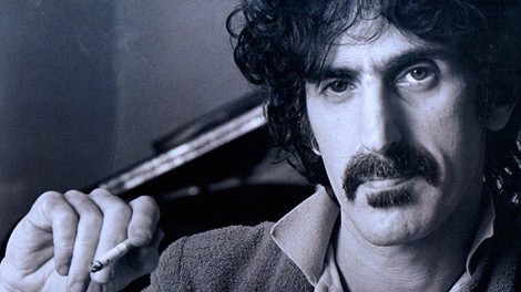 Frank Zappa na turneji kot hologram