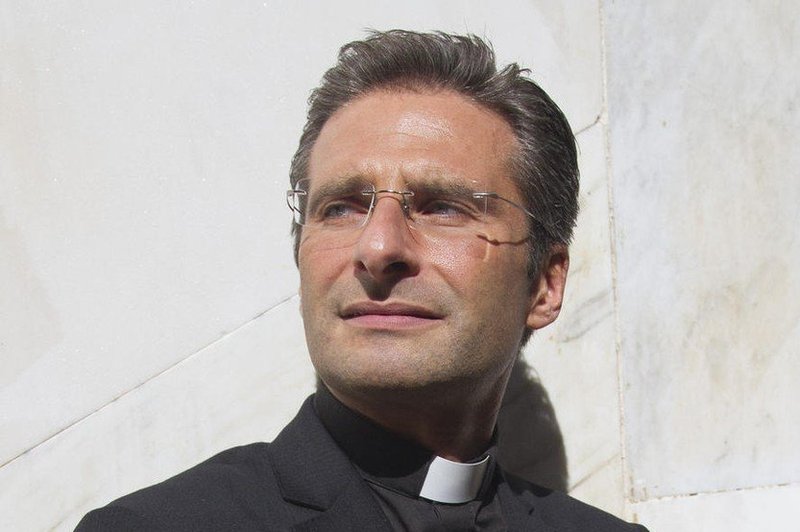 Krzysztof Charamsa – gejevski duhovnik, ki se je uprl hinavščini cerkve! (foto: profimedia)