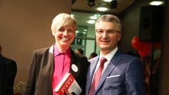 Katja Krakovič, predsednica uprave Gea College, in Franci Pliberšek, direktor MIK Celje.