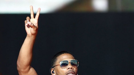 Nelly: Aretiran zaradi posilstva