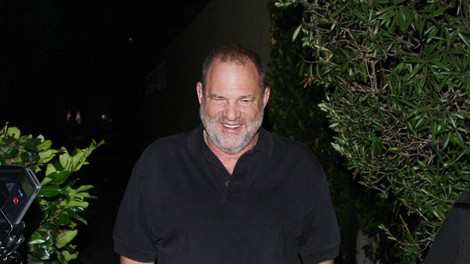 Producenta Harveyja Weinsteina vse več žensk obtožuje spolnih napadov in nadlegovanja