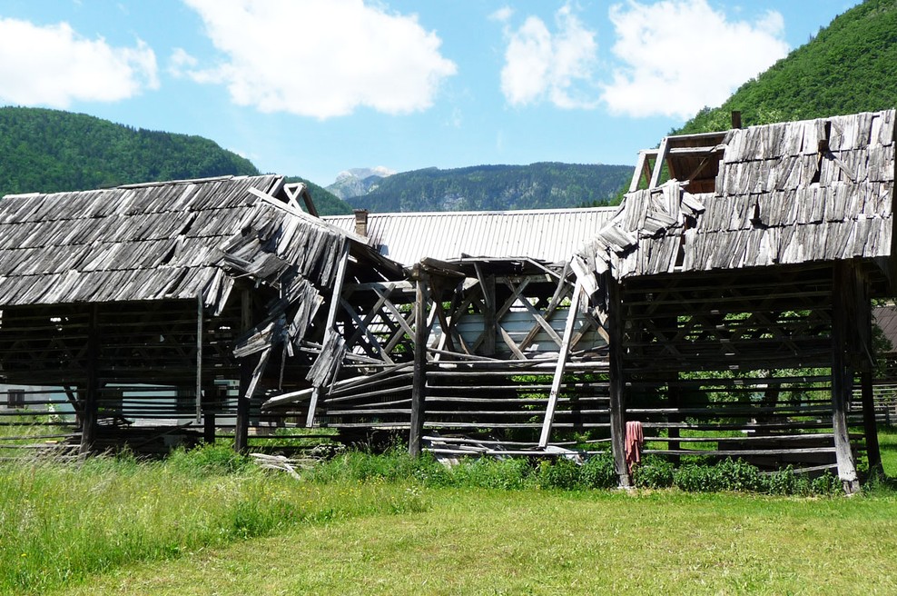 Novembra prihaja na TV Slovenija odličen dokumentarec o slovenskih kozolcih (foto: TV Slovenija)