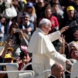 Papež opozoril, da lakota ni neozdravljiva bolezen