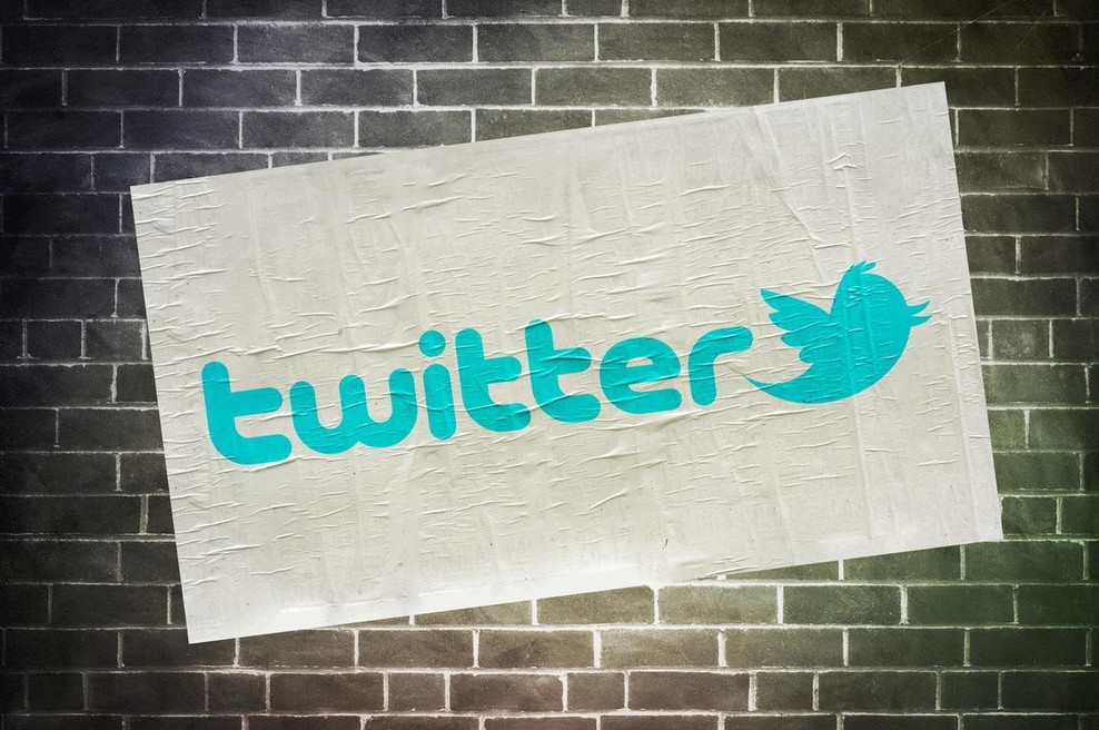 Twitter prepovedal oglaševanje ruskima medijema RT in Sputniku (foto: profimedia)