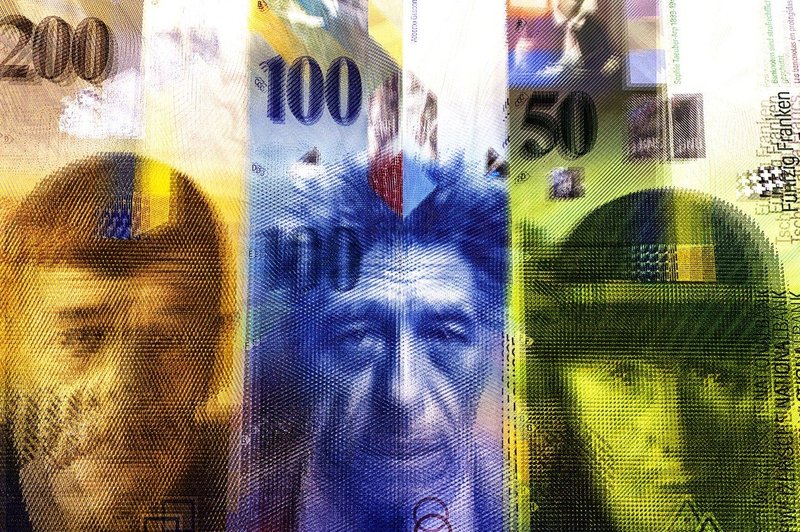 BIH: Bančna uslužbenka javno priznala, da so bila posojila v švicarskih frankih sistemska prevara! (foto: profimedia)