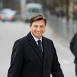 Predsednik Pahor presenetil s sliko iz najstniških let, na kateri je v kopalkah, poglejte si, kako vitek je bil