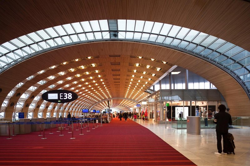 Air France uvedel novosti za potnike iz Slovenije na letališču Charles de Gaulle (foto: profimedia)