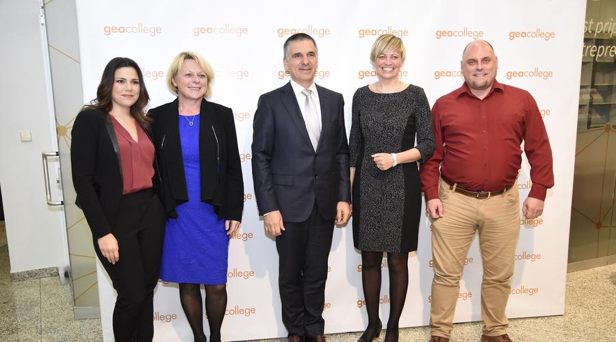 Maja Lotrič, doc. dr. Marina Letonja, Marko Lotrič, mag. Katja Kraškovic in Uroš Kavs  (foto: Sašo Redej)