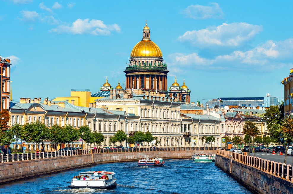 Severna metropola Sankt Peterburg in njen čar belih noči (foto: Shutterstock)