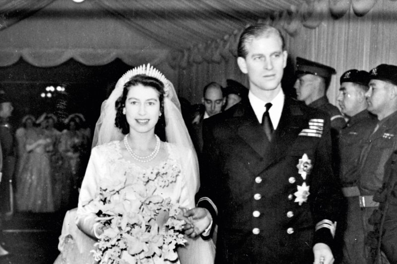 Kraljica Elizabeta in princ Filip sta poročena že 70 let (foto: Profimedia)