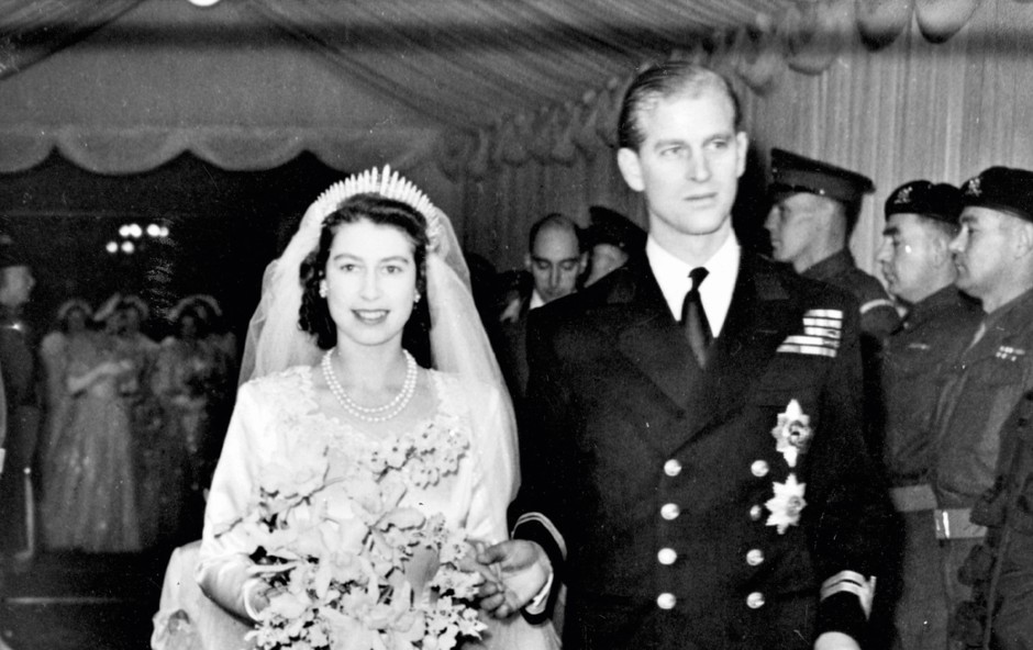 Kraljica Elizabeta in princ Filip sta poročena že 70 let (foto: Profimedia)