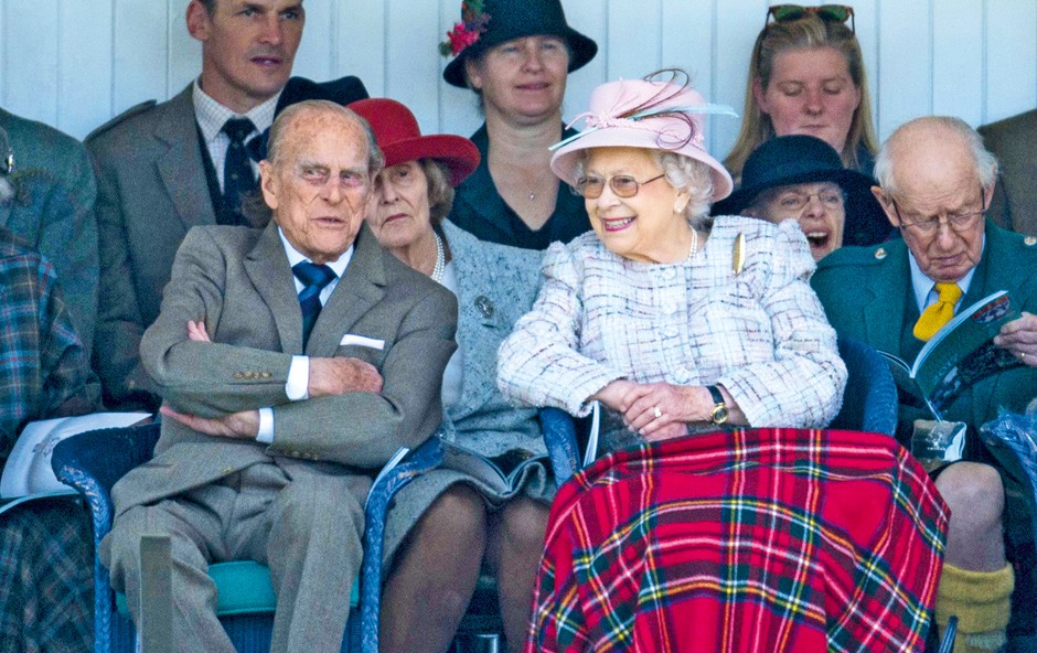 Kraljica Elizabeta in princ Filip poročena že 70 let! (foto: Profimedia)