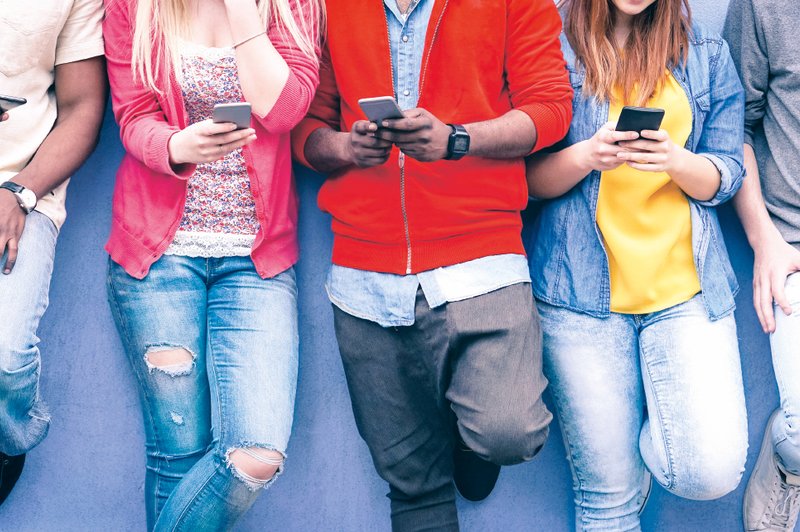 Družbena omrežja in njihove pozitivne ter negativne posledice (foto: Shutterstock)