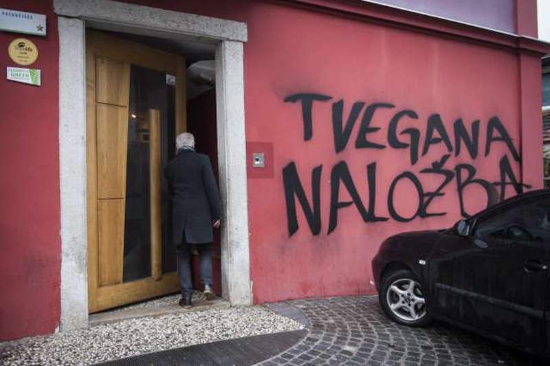 Hostel Celica: Dražbe ni bilo - nihče ni vplačal varščine (foto: Bor Slana/STA)